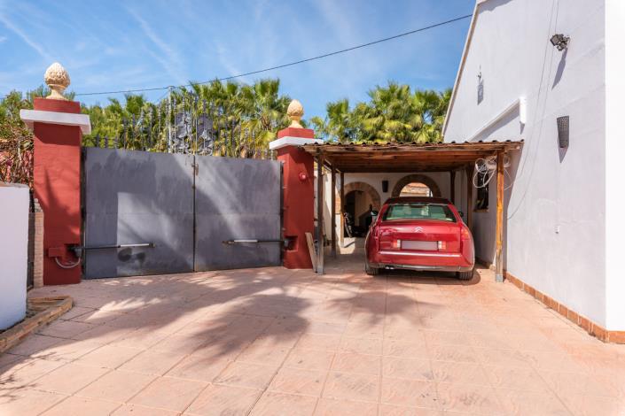 Image No.58-4 Bed Country Property for sale