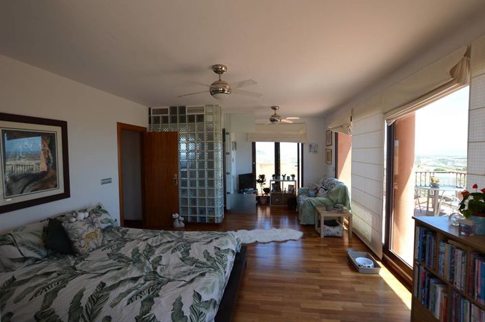 Image No.19-5 Bed Villa for sale