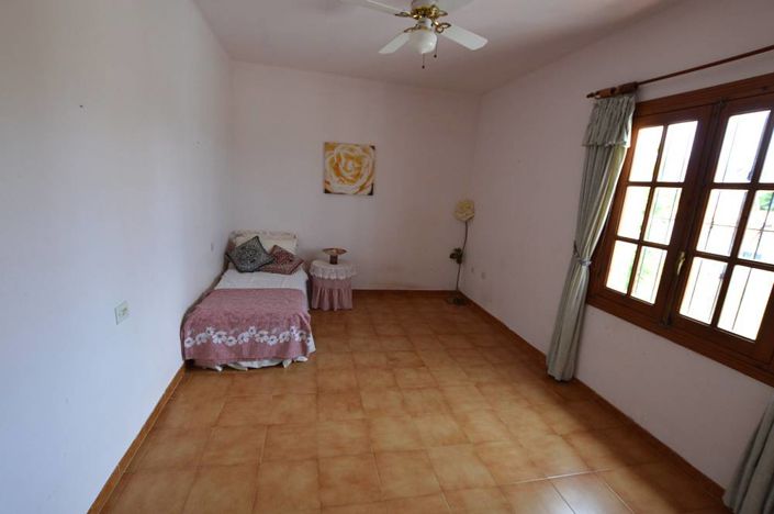 Image No.19-5 Bed Villa for sale