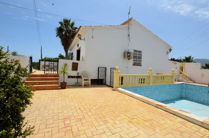 Image No.2-5 Bed Villa for sale