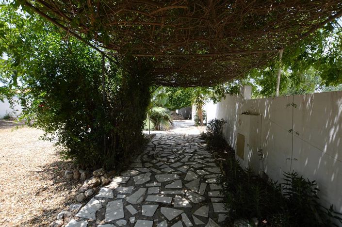 Image No.9-5 Bed Villa for sale