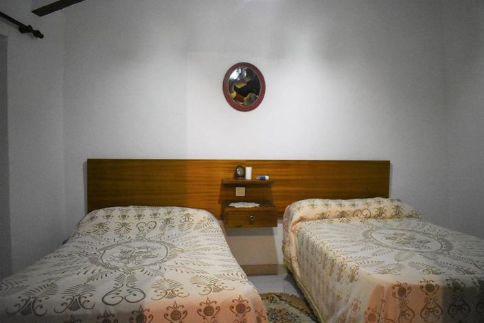 Image No.19-6 Bed Townhouse for sale