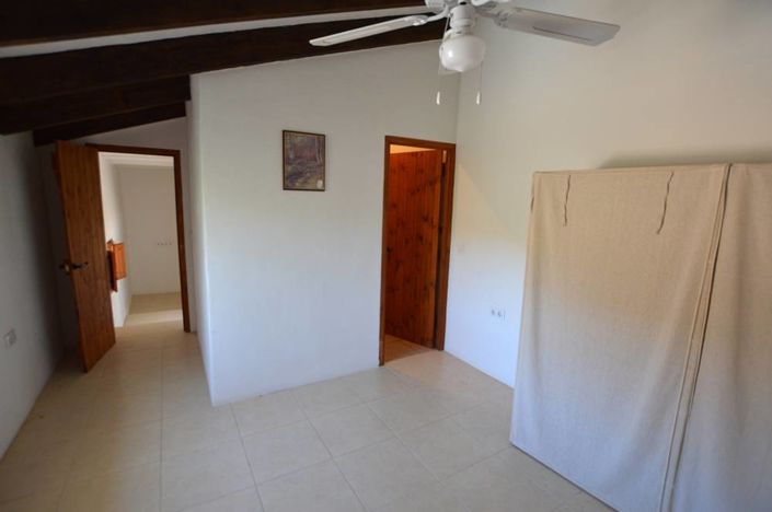 Image No.14-3 Bed Village House for sale