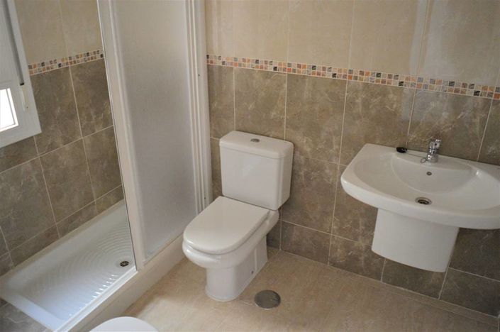Image No.17-3 Bed Apartment for sale