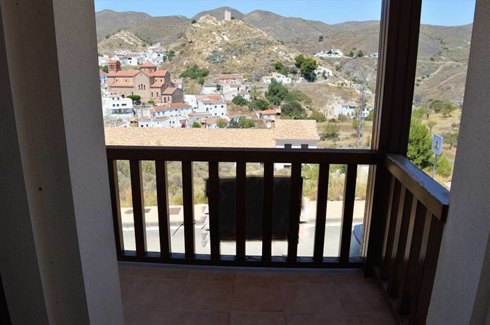 Image No.2-2 Bed Townhouse for sale