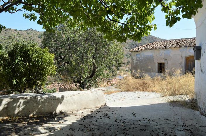 Image No.4-3 Bed Townhouse for sale