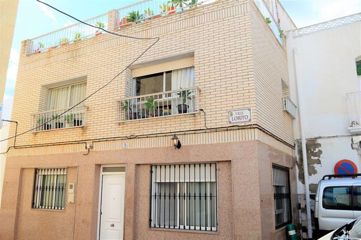 Image No.2-5 Bed Townhouse for sale