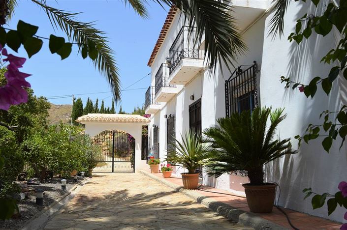 Image No.4-8 Bed Cortijo for sale