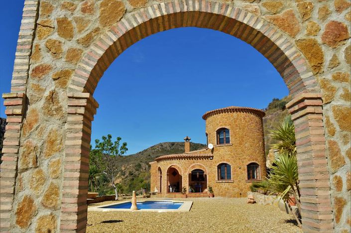 Image No.1-3 Bed Villa for sale