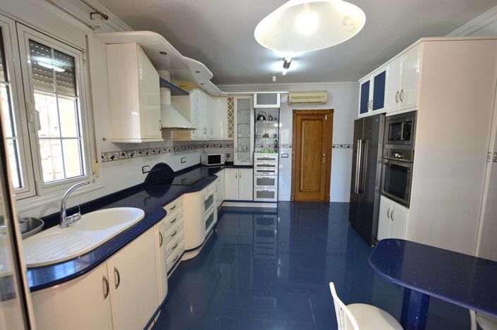 Image No.17-4 Bed Villa for sale