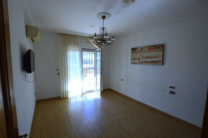 Image No.18-4 Bed Villa for sale