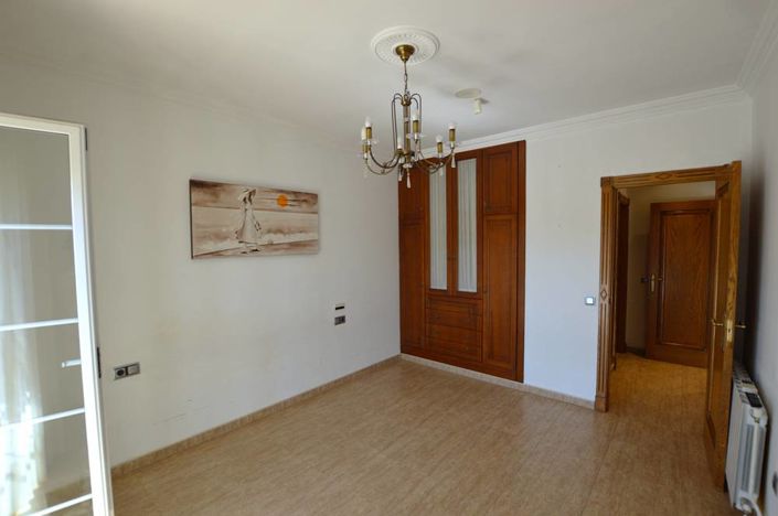 Image No.19-4 Bed Villa for sale