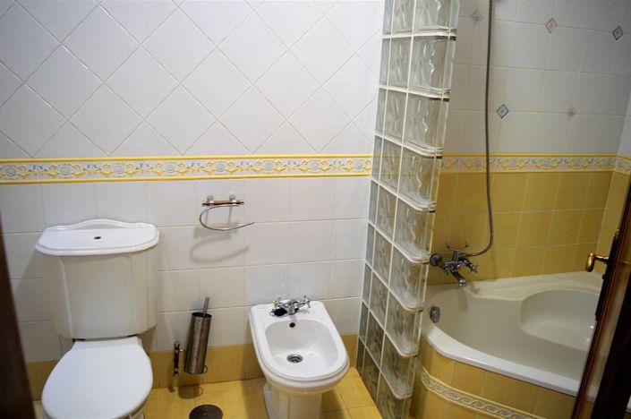 Image No.23-4 Bed Villa for sale