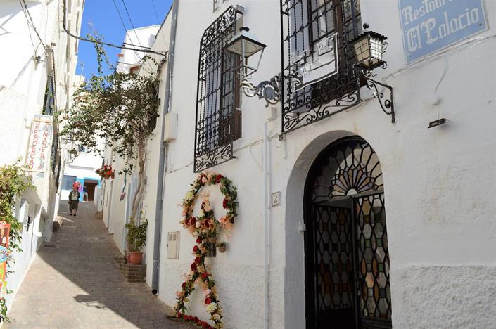 Image No.2-2 Bed Commercial for sale