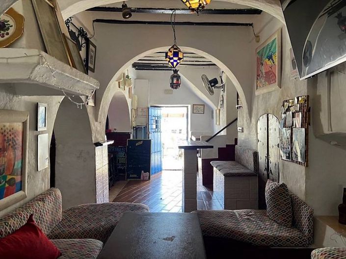 Image No.15-2 Bed Commercial for sale