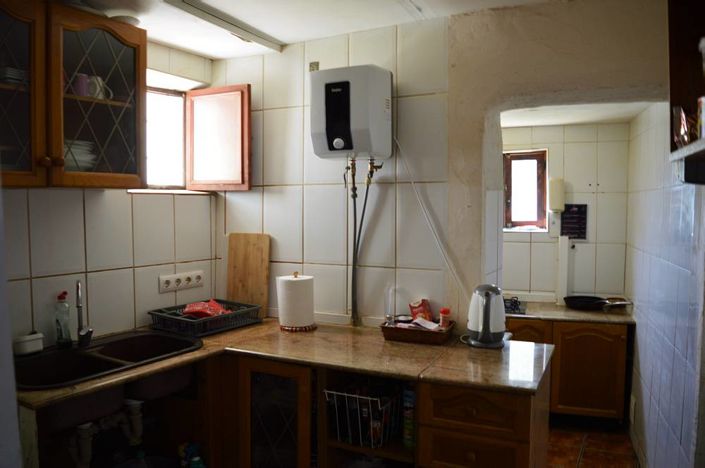 Image No.20-2 Bed Commercial for sale