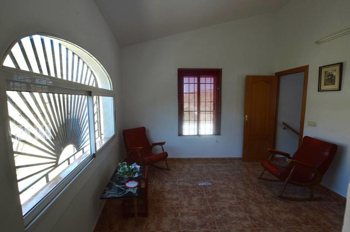 Image No.17-3 Bed Townhouse for sale