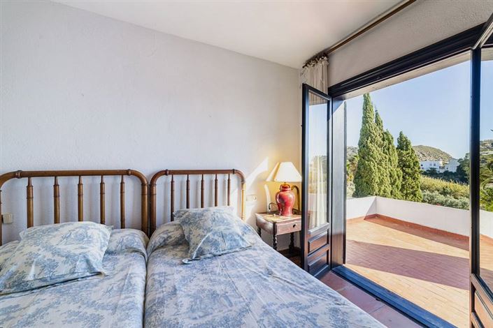 Image No.20-6 Bed Villa for sale