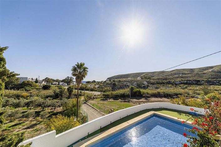 Image No.4-6 Bed Villa for sale