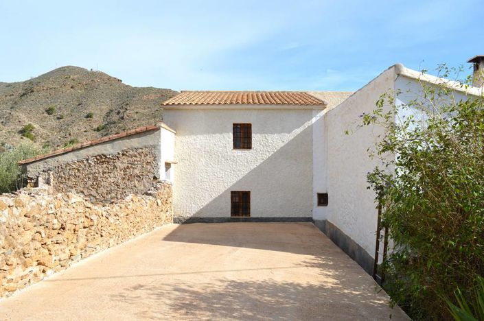 Image No.2-5 Bed Village House for sale