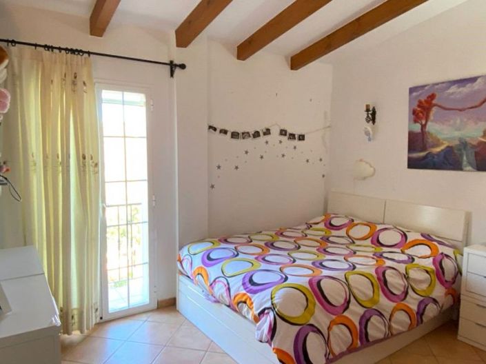 Image No.18-8 Bed Commercial for sale