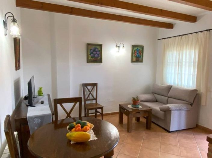 Image No.22-8 Bed Commercial for sale