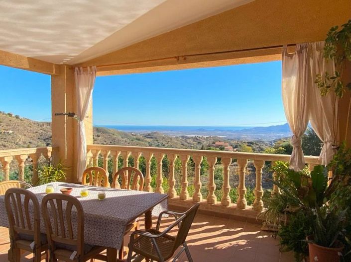 Image No.8-8 Bed Commercial for sale