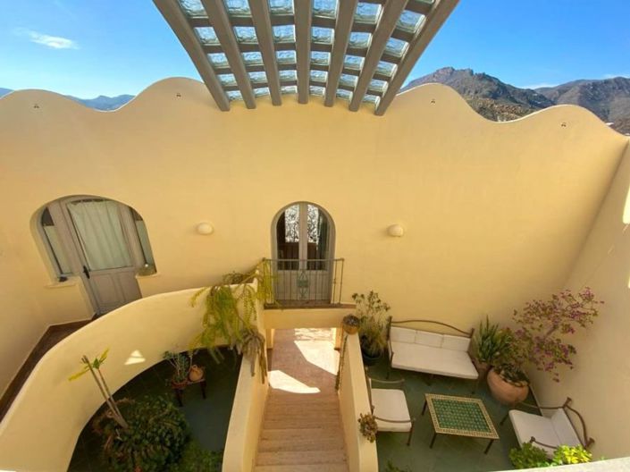 Image No.7-7 Bed Country House for sale