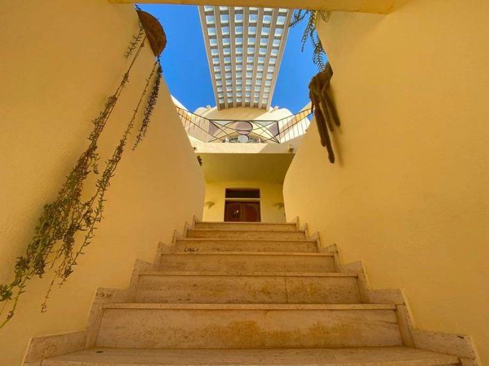 Image No.8-7 Bed Country House for sale