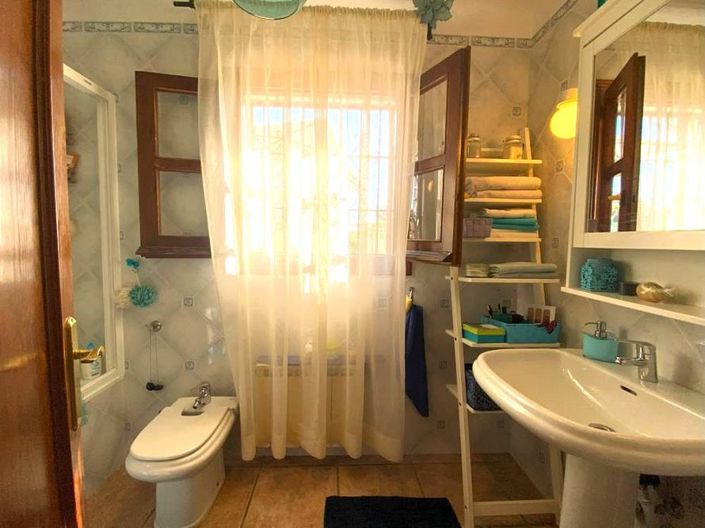 Image No.24-3 Bed Villa for sale