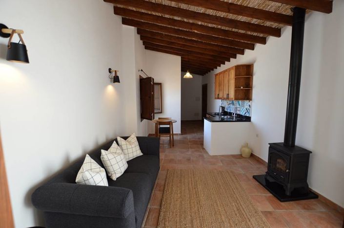 Image No.20-8 Bed Townhouse for sale