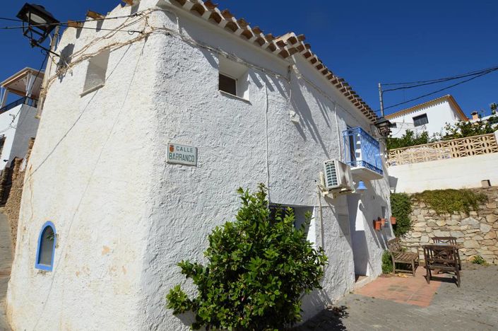 Image No.3-Maison de ville de 1 chambre à vendre à Bédar