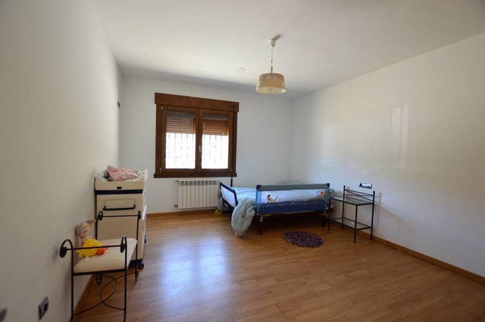 Image No.22-Maison de campagne de 4 chambres à vendre à Lubrín