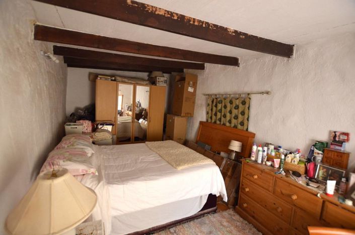 Image No.15-4 Bed Townhouse for sale