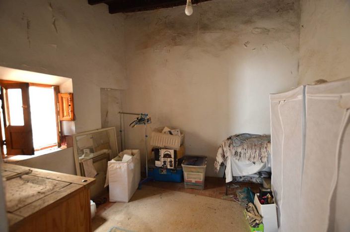 Image No.18-4 Bed Townhouse for sale