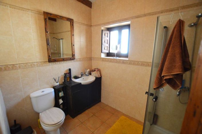 Image No.25-3 Bed Cortijo for sale