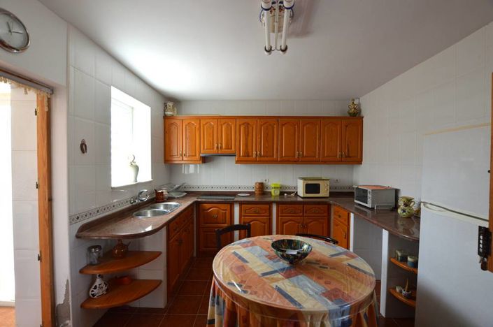 Image No.12-5 Bed Country House for sale