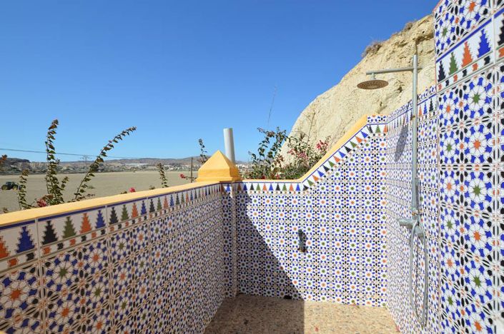 Image No.8-3 Bed Country House for sale