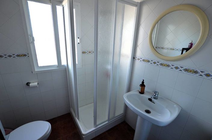 Image No.20-3 Bed Townhouse for sale