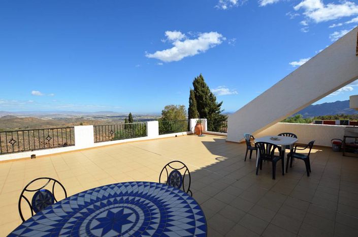 Image No.3-3 Bed Townhouse for sale