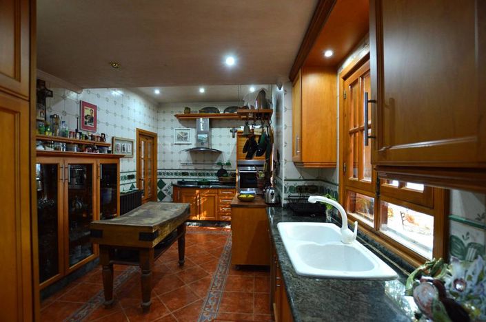 Image No.17-4 Bed Villa for sale