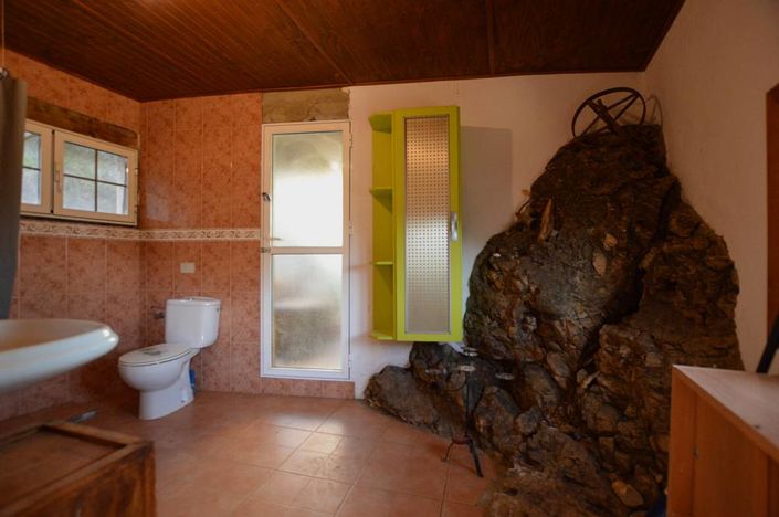 Image No.25-5 Bed Country House for sale