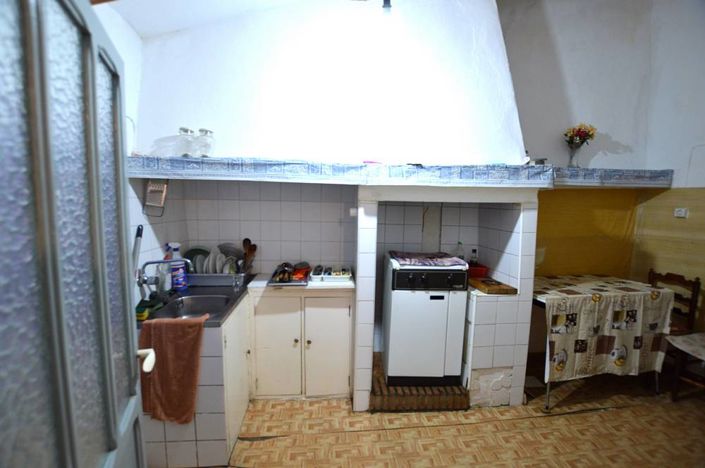 Image No.10-4 Bed Townhouse for sale