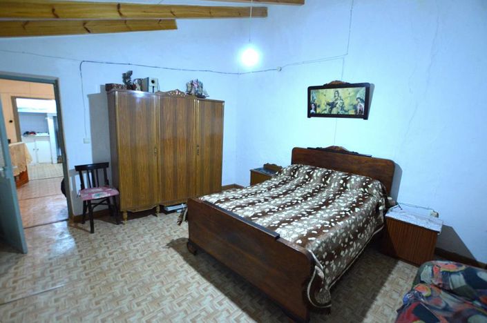 Image No.14-4 Bed Townhouse for sale