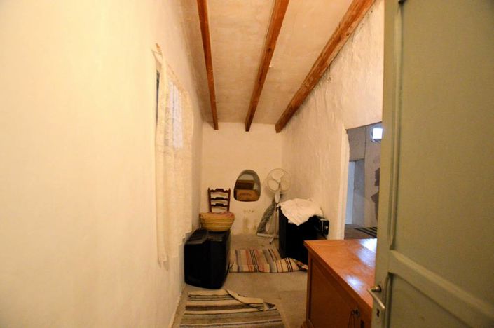 Image No.20-4 Bed Townhouse for sale