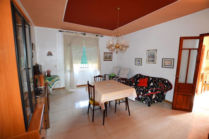 Image No.18-3 Bed Country House for sale