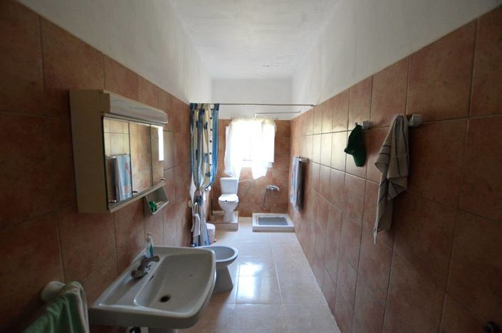 Image No.23-3 Bed Country House for sale