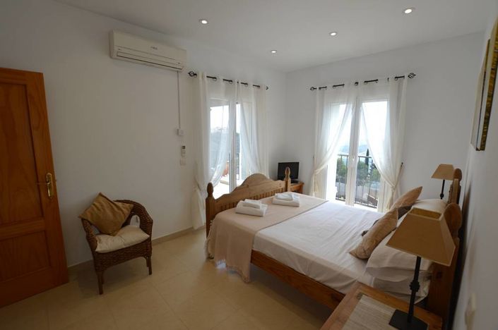 Image No.19-4 Bed Villa for sale