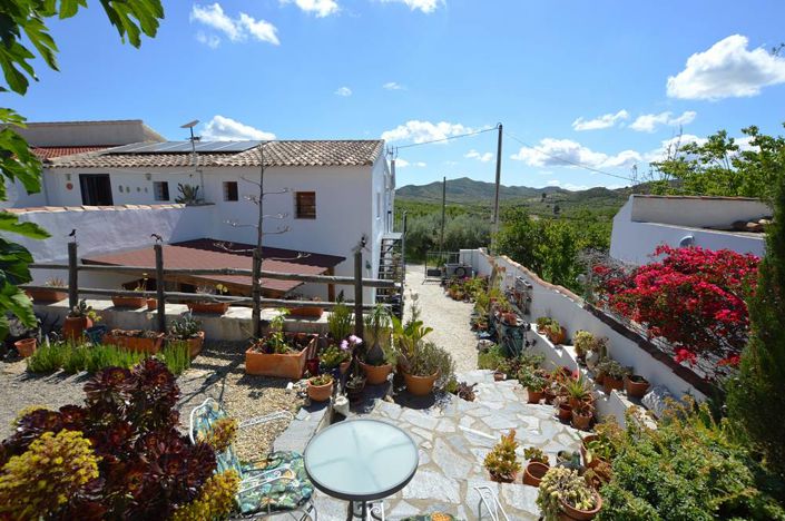 Image No.6-5 Bed Country House for sale