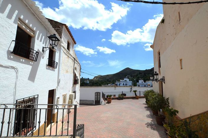 Image No.12-Maison de ville de 3 chambres à vendre à Bédar